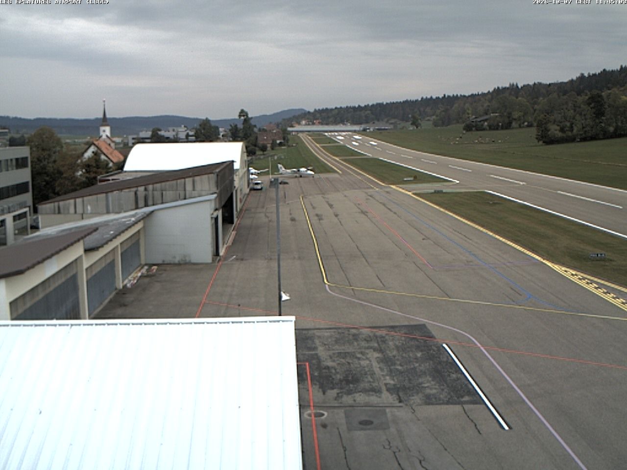 La Chaux-de-Fonds › Südwesten: Airport Les Eplatures - Temples des Éplatures