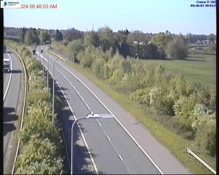 Traffic Cam Dacorum: M1 J8