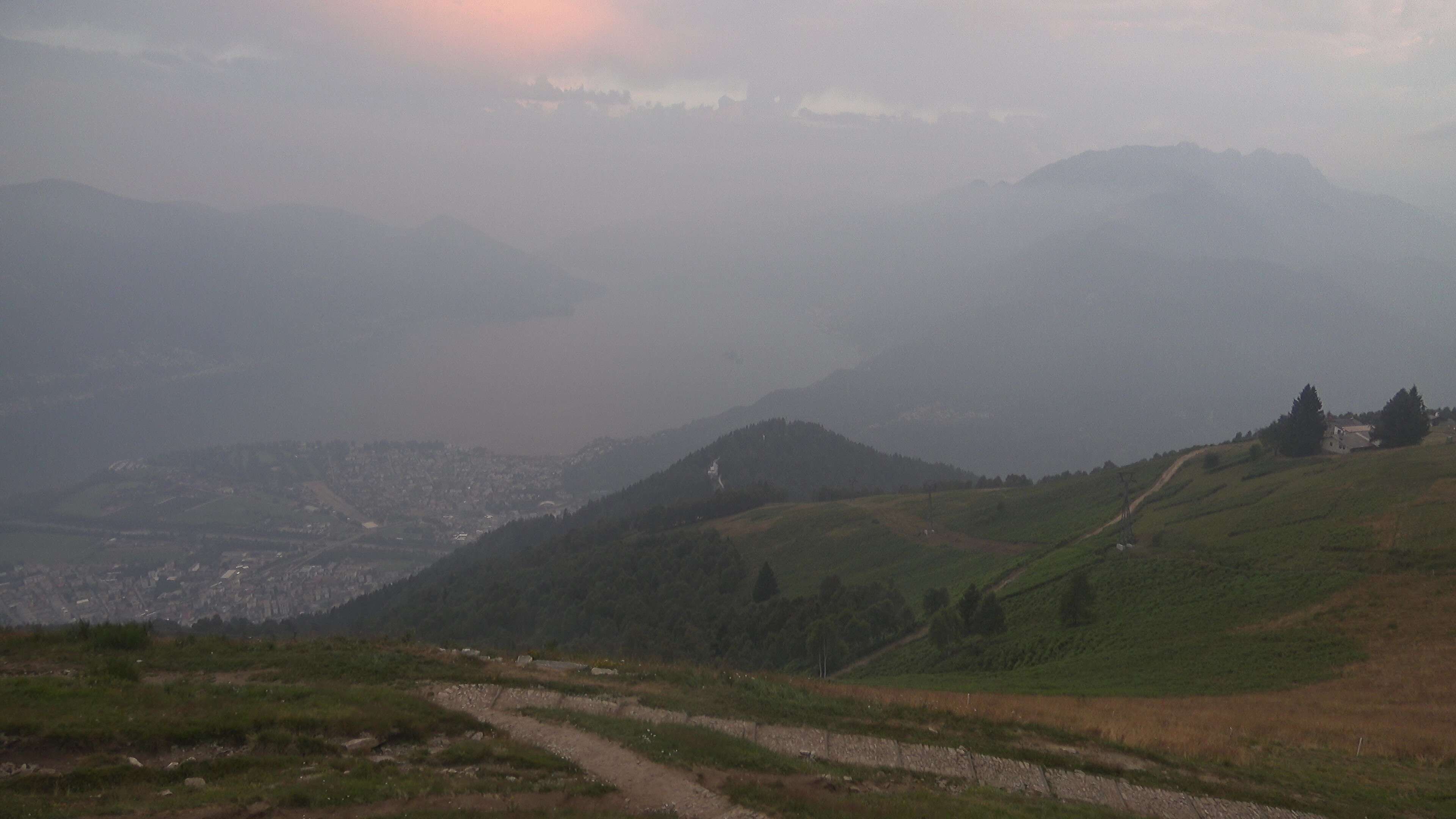 Brione sopra Minusio: Minusio, Locarno - Cimetta Bergstation