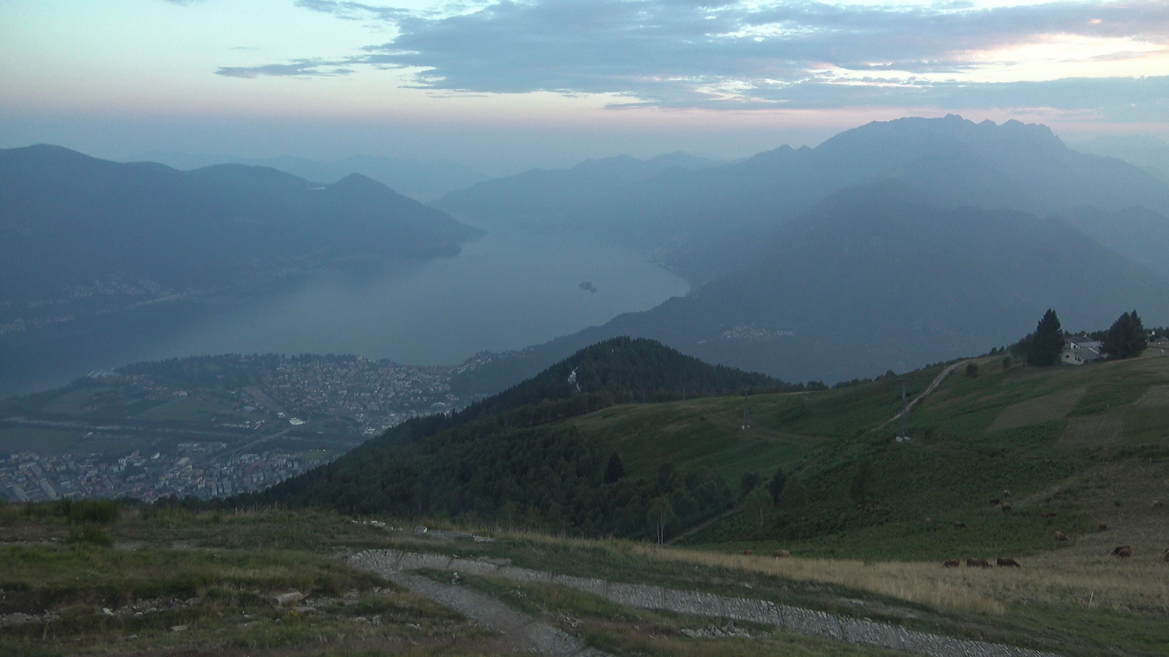 Brione sopra Minusio: Minusio, Locarno - Cimetta Bergstation