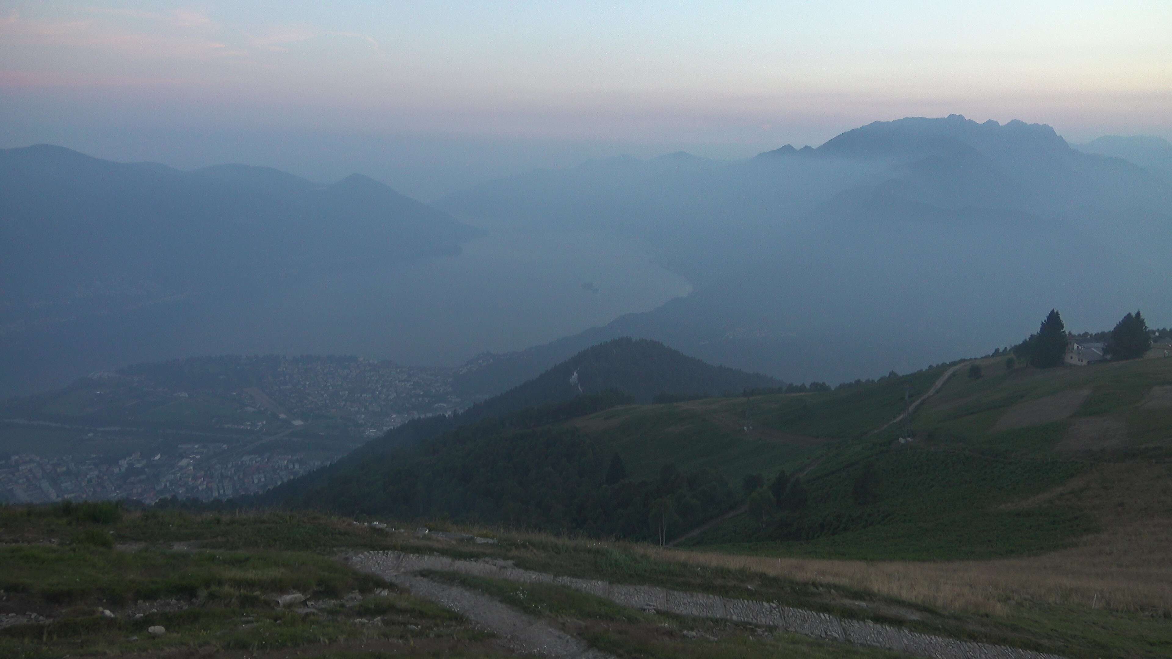 Brione sopra Minusio: Minusio, Locarno - Cimetta Bergstation