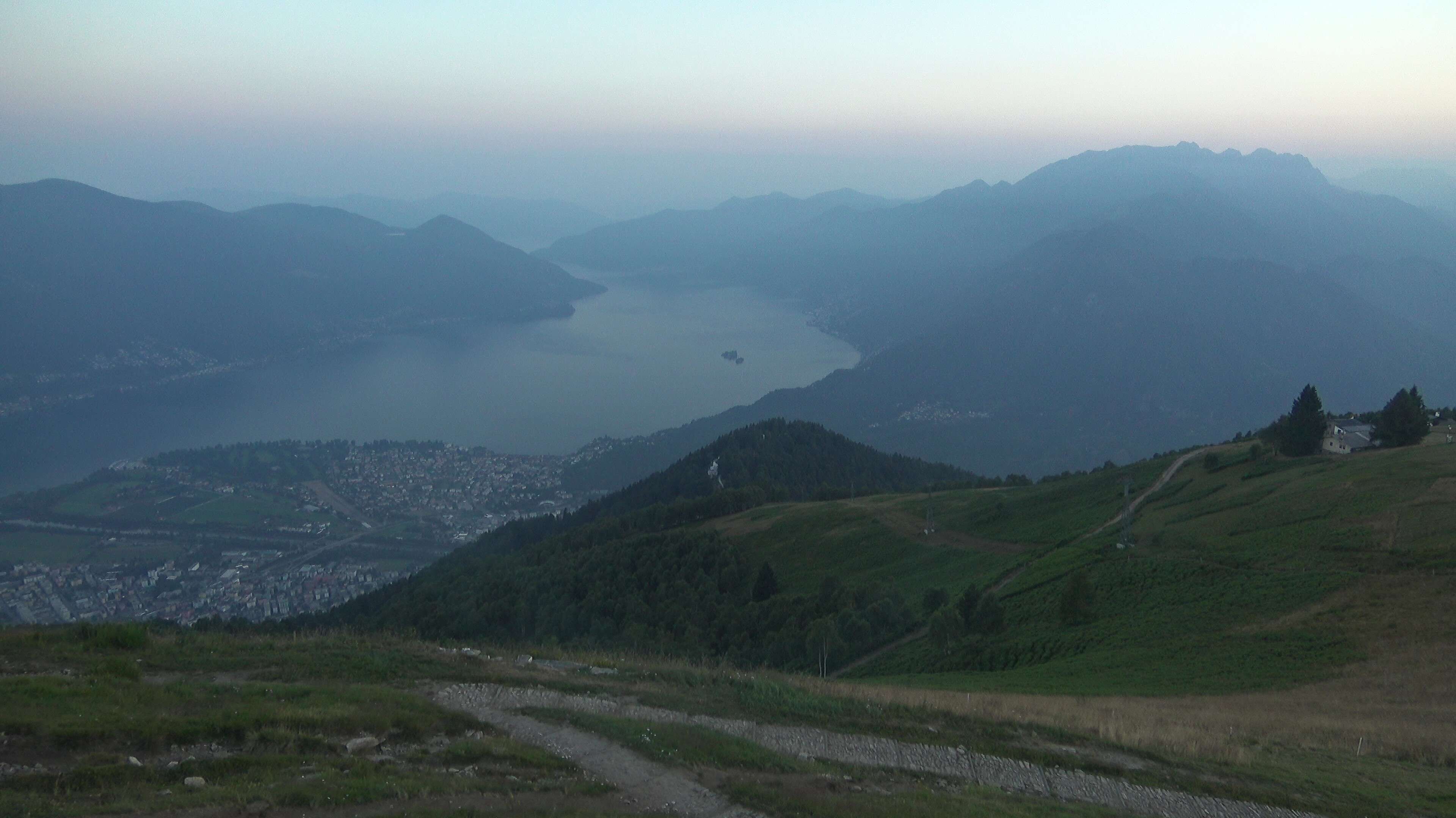 Brione sopra Minusio: Minusio, Locarno - Cimetta Bergstation