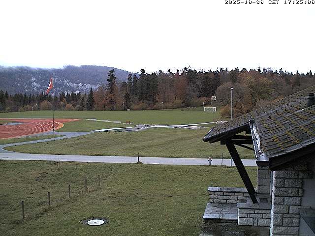 Magglingen › Nord-Ost: Restaurant End der Welt - 400-Rundbahn und Fussballplatz «End der Welt»