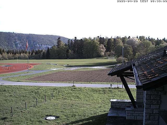 Magglingen › Nordosten: Restaurant End der Welt - 400-Rundbahn und Fussballplatz «End der Welt»