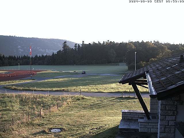 Magglingen › Nord-Ost: Restaurant End der Welt - 400-Rundbahn und Fussballplatz «End der Welt»