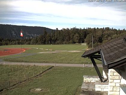 Magglingen › Nord-Ost: Restaurant End der Welt - 400-Rundbahn und Fussballplatz «End der Welt»