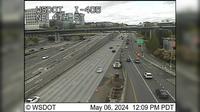 Bellevue: I-405 at MP 13.5: NE 4th St - Day time