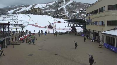 See Steamboat Springs: Gondola Square Live Webcam ...