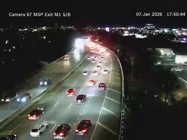 Traffic Cam Munsey Park › South: MSP at Westbury Ave