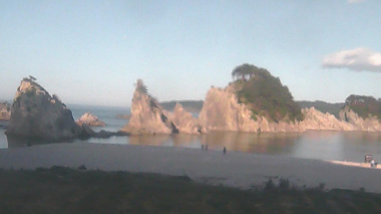Miyako Beach: Enchanting Coastal Waters Webcam