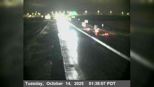 Traffic Cam Tracy › North: EB I-205 E/O Mountain House Parkway