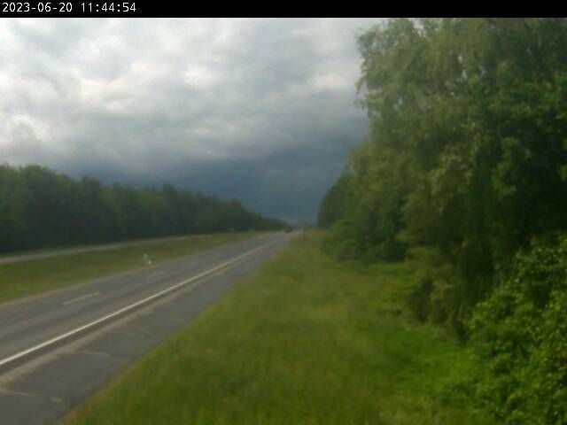 Traffic Cam Bangor › South: I-95 Mile 182 SB