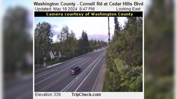 Traffic Cam Beaverton: Washington County - Cornell Rd at Cedar Hills Blvd