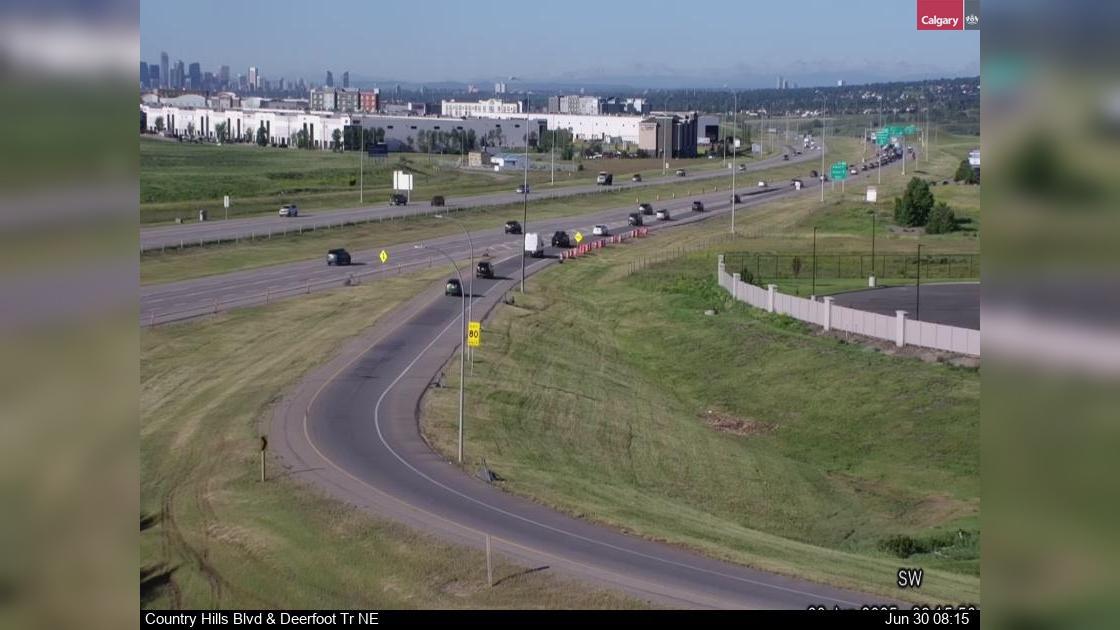 Traffic Cam Balzac: Country Hills Blvd and Deerfoot Trail NE