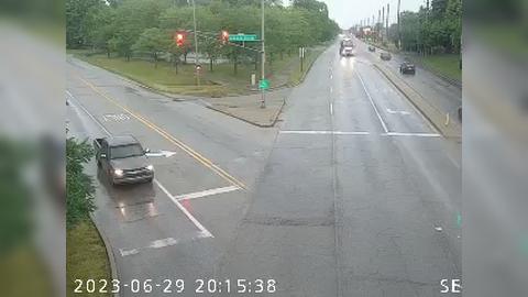 Traffic Cam Indianapolis: OLD US 421: 11-049-186-cam RAYMOND ST & SOUTHEASTERN AVE