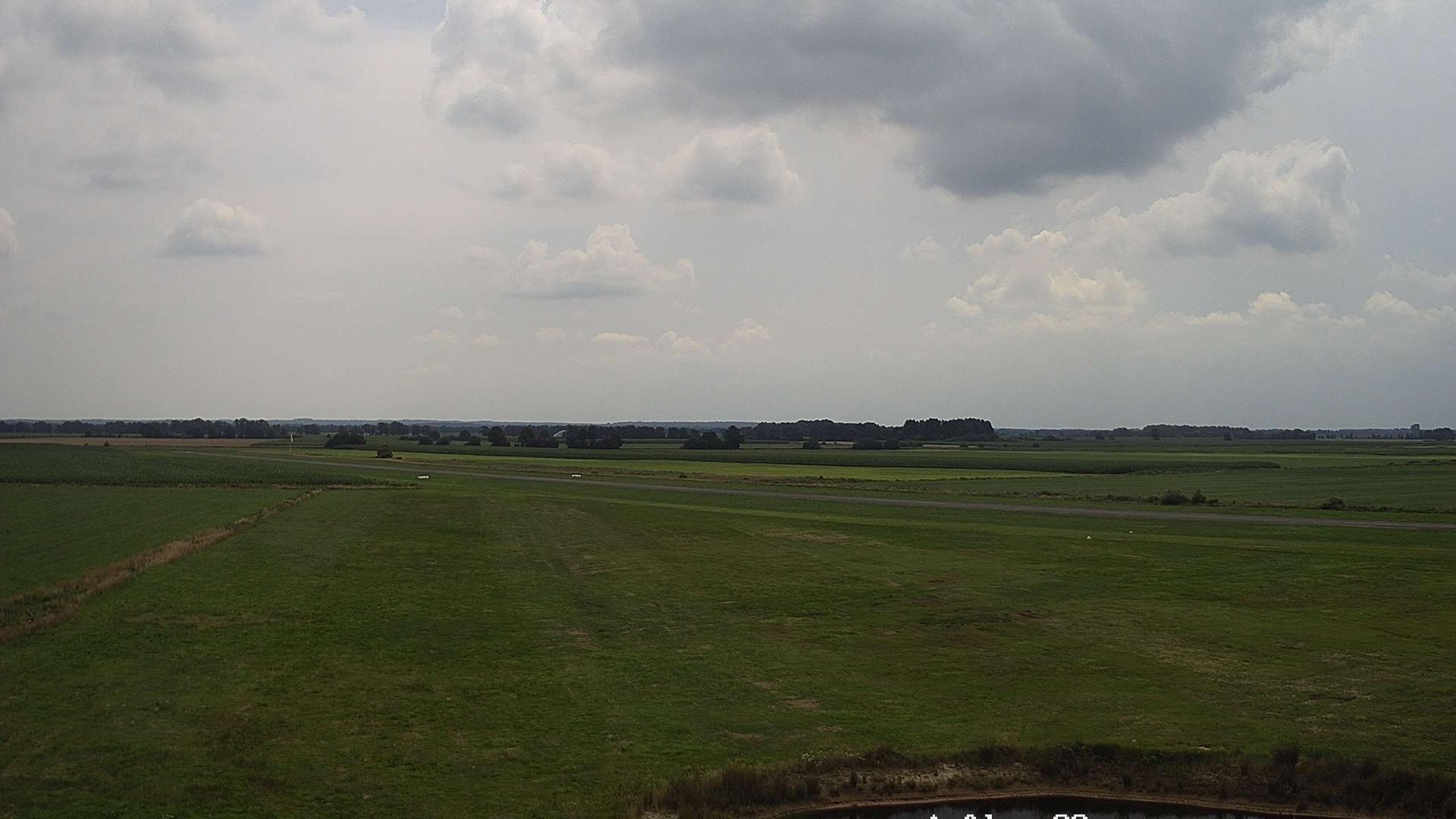 Karlshofenerberg airport Webcam
