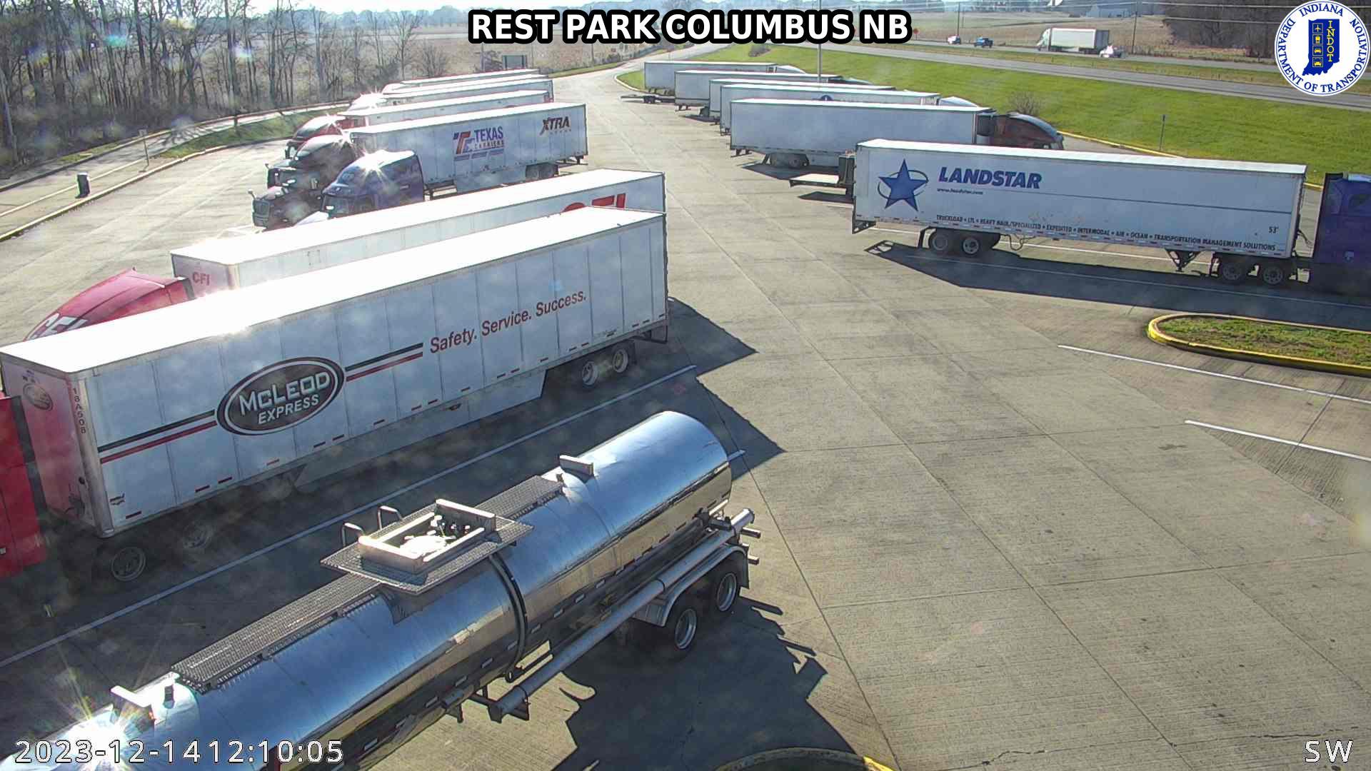 Traffic Cam North Gate: I-65: REST PARK COLUMBUS NB