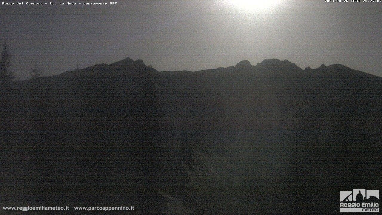 Traffic Cam Ventasso: Passo del Cerreto - monte La Nuda
