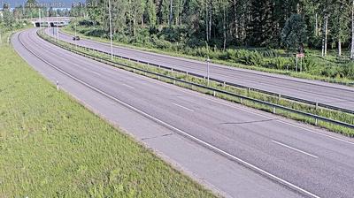 Lappeenranta Highway: Traffic & Landscape