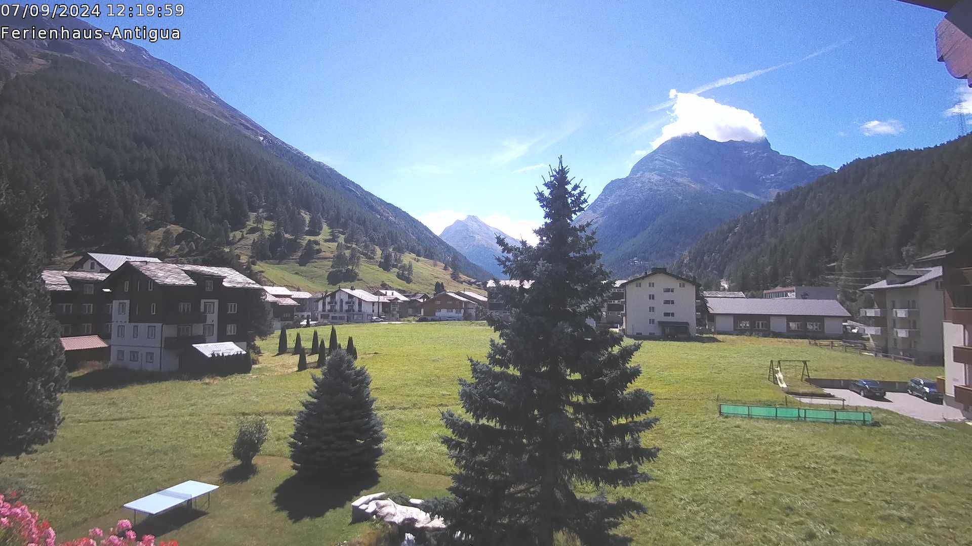 Saas-Grund: Ferienhaus Antigua