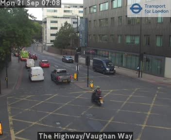Traffic Cam London: The Highway/Vaughan Way