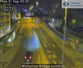 Traffic Cam London: Waterloo Bridge south