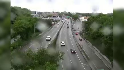 Traffic Cam New York › East: I-278 at 31st Avenue