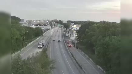Traffic Cam New York › East: I-278 at 31st Avenue