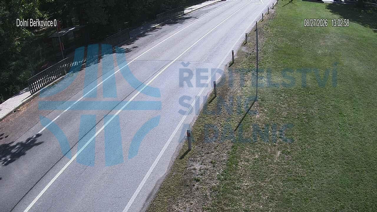 Traffic Cam Dolni Berkovice › North-West: Dolní Beřkovice