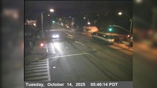 Traffic Cam University Village › South: T255N -- SR-123 : Buchanan Street - Looking North