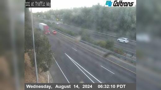 Traffic Cam Atascadero › South: US-101 : Traffic Way