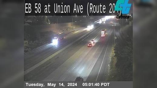 Traffic Cam Bakersfield › East: KER-58-AT UNION AVE