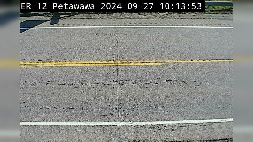 Traffic Cam Petawawa: Hwy 17 at - River Bridge