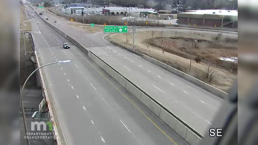 Traffic Cam Maplewood: T.H.36 WB @ T.H.61