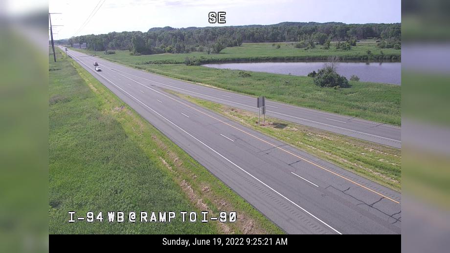 Traffic Cam Tomah: I- WB @ Ramp to I-90