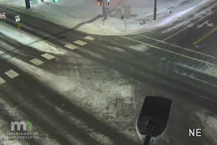 Traffic Cam West St. Paul: MN 3: Robert St SB @ Lottenbach Ave