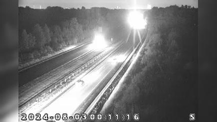 Traffic Cam Royalton: I-65: 1-065-127-8-2 HENDRICKS CO