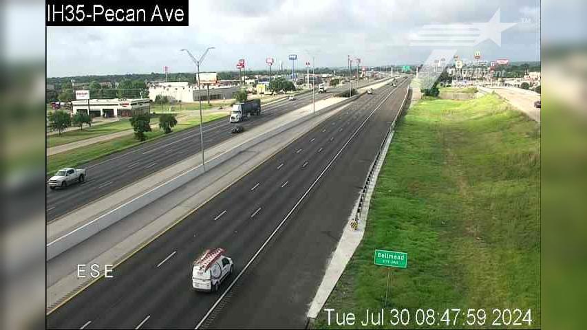 Traffic Cam Lacy-Lakeview › South: I35@PecanAve-Waco
