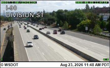 Traffic Cam Wenatchee: I-90 at MP 282.2: Division #1