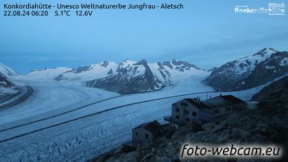 Fieschertal: Konkordiahütte - Trugberg - Gletscherhorn - Jungfraujoch - Hollandiahütte SAC - Ebnefluh - Jungfrau - Jungfrau Region