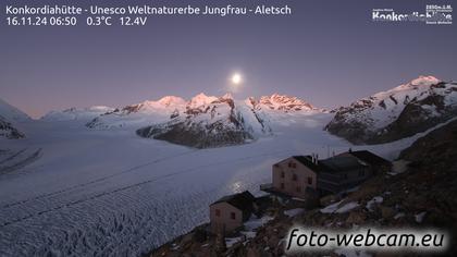 Fieschertal: Konkordiahütte - Trugberg - Gletscherhorn - Jungfraujoch - Hollandiahütte SAC - Ebnefluh - Jungfrau - Jungfrau Region