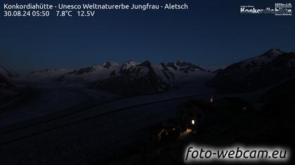 Fieschertal: Konkordiahütte - Trugberg - Gletscherhorn - Jungfraujoch - Hollandiahütte SAC - Ebnefluh - Jungfrau - Jungfrau Region