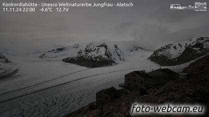 Fieschertal: Konkordiahütte - Trugberg - Gletscherhorn - Jungfraujoch - Hollandiahütte SAC - Ebnefluh - Jungfrau - Jungfrau Region