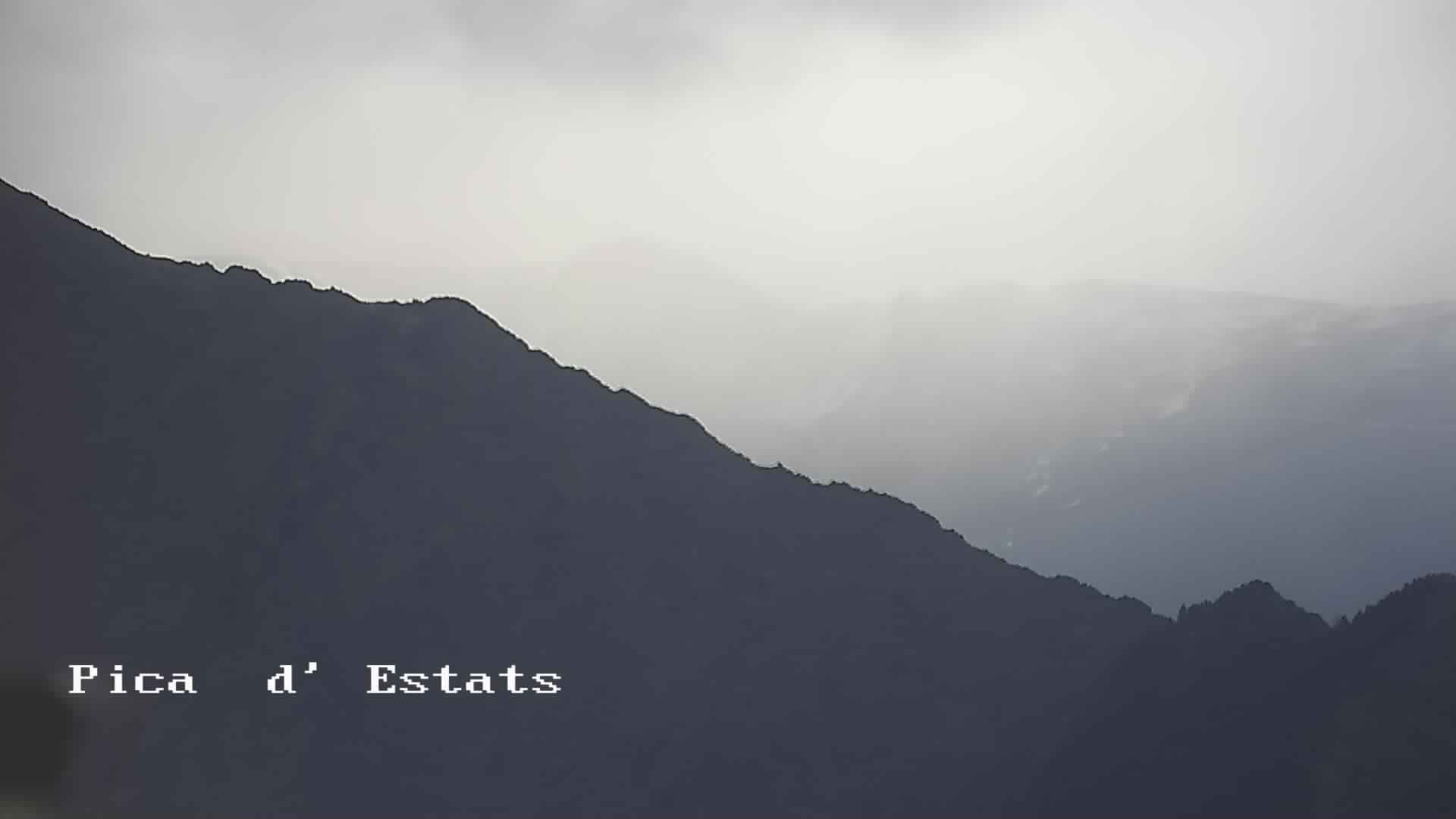 Traffic Cam Auzat › North: Pico de Estats