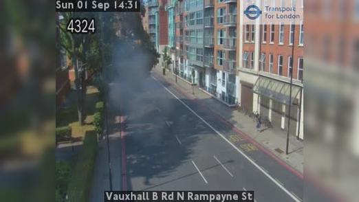 Traffic Cam London: Vauxhall B Rd N Rampayne St