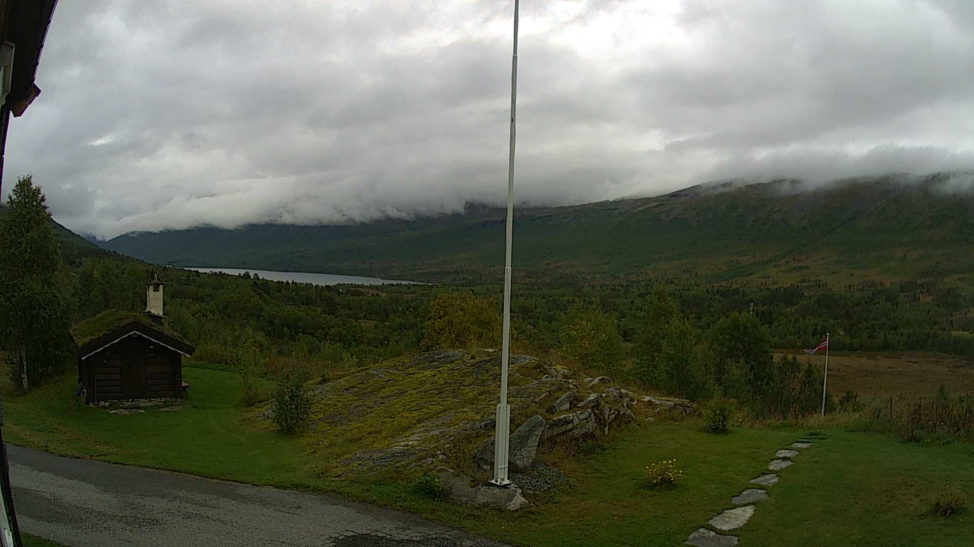 Traffic Cam Storligrenda › South-East: Gråfjellet
