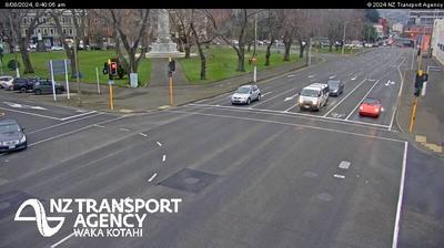 Traffic at South Dunedins Queens Gardens