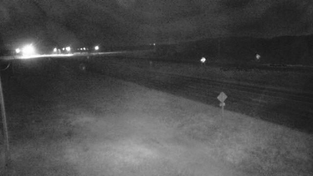 Traffic Cam Mundare: Hwy 16: East of Jct Hwy 15 near