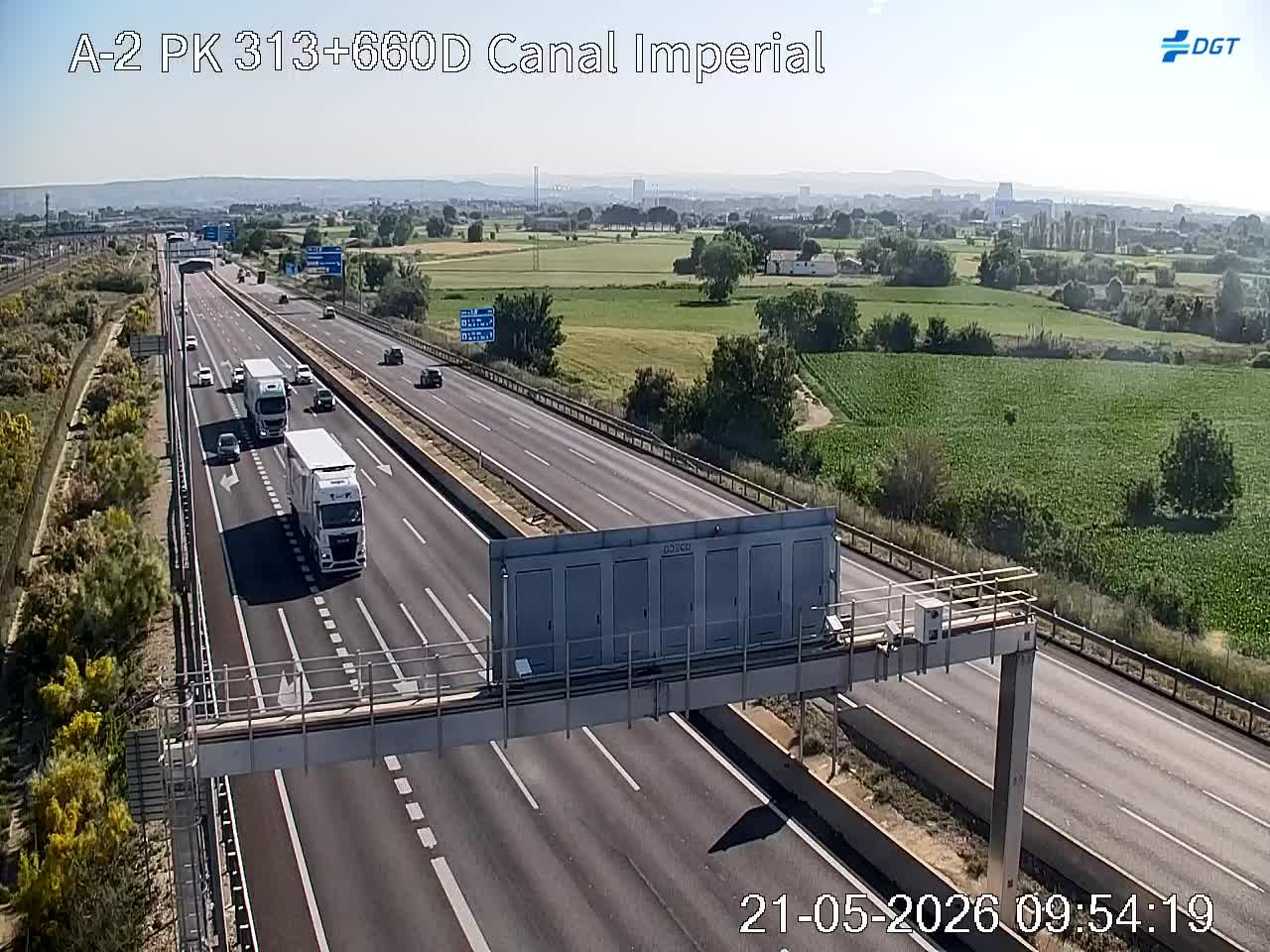Traffic Cam Zaragoza: Canal Imperial de Aragón - A-2 - Autovía del Nordeste