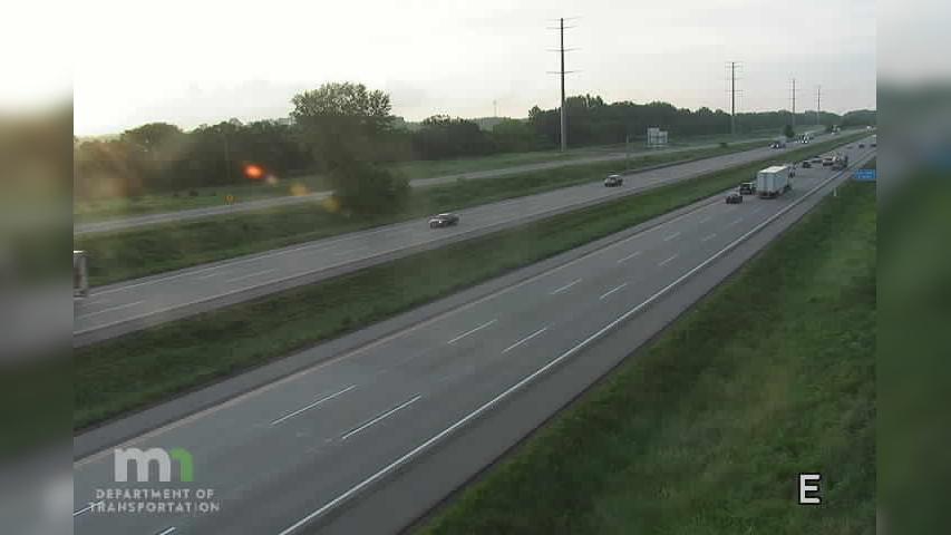 Traffic Cam Enfield: I-94: I-94 EB E of Co Rd 8 (MP 184)